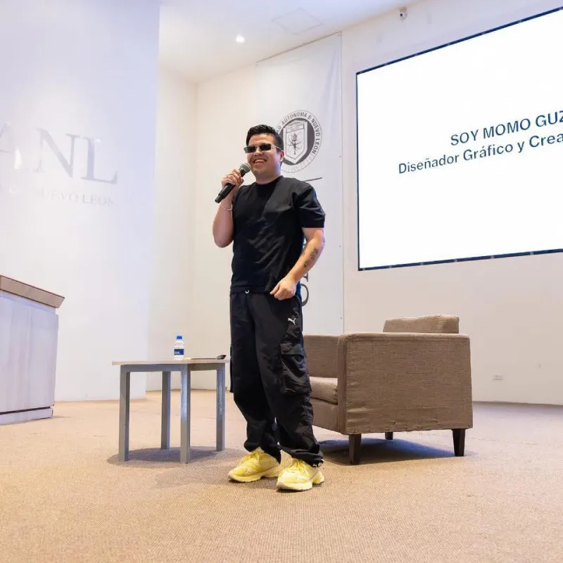 Ahora Momo Guzmán continuará con sus nuevos proyectos lejos de la botarga / FB: @momoguzmann