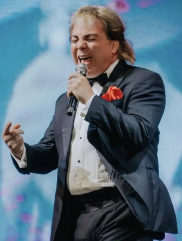 Las canciones del intérprete ha perdurado por décadas / FB: @cristiancastroclub