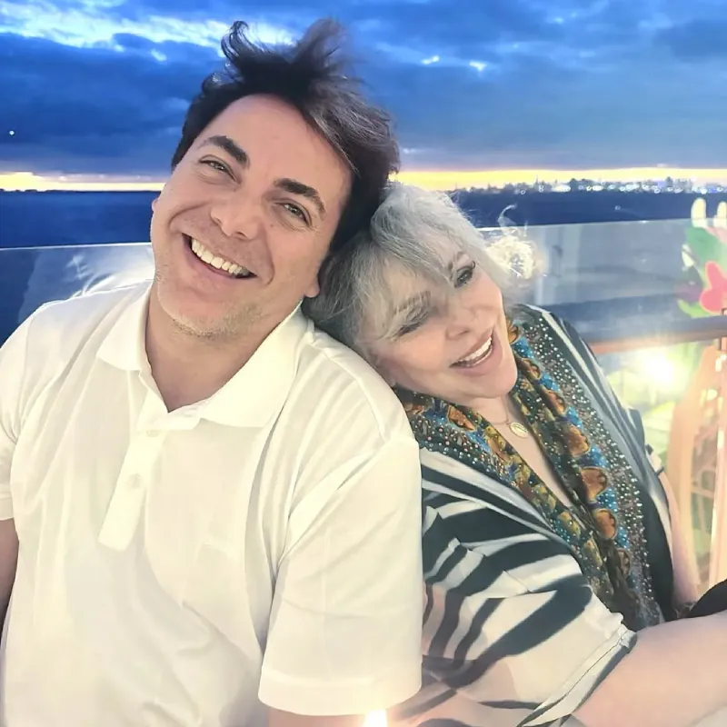 El hijo de Verónica Castro dejará Argentina para visitar tierras aztecas / FB: @cristiancastromoments