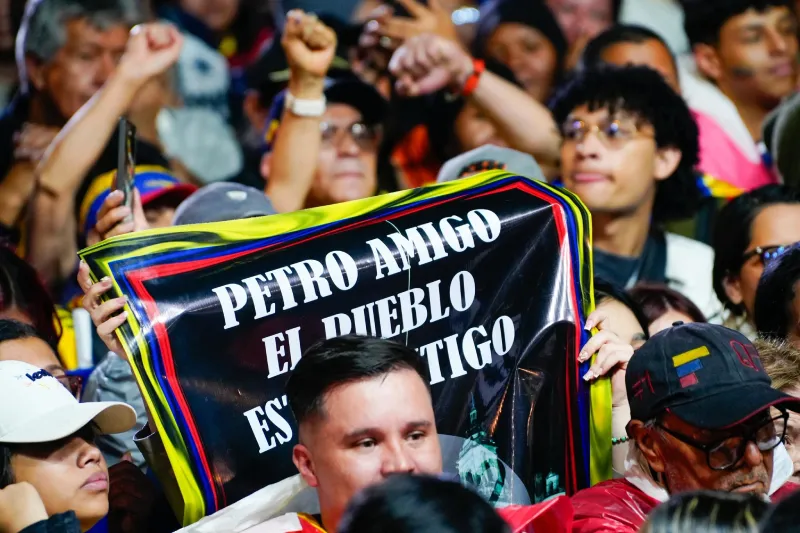 El pueblo colombiano salió a las calles a respaldar a su presidente / FB: @gustavopetrourrego