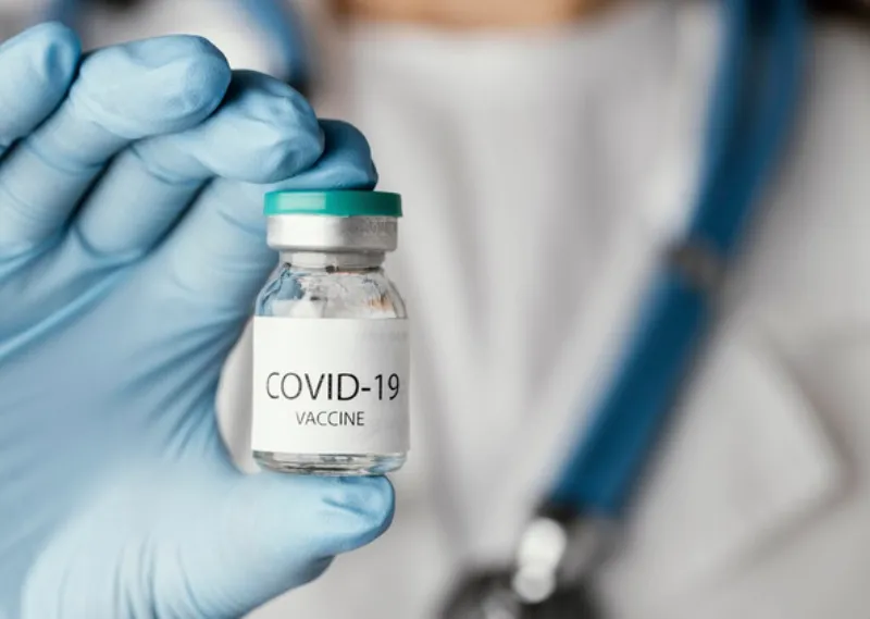 Los casos de contagio en enero siguen subiendo / FREEPIK