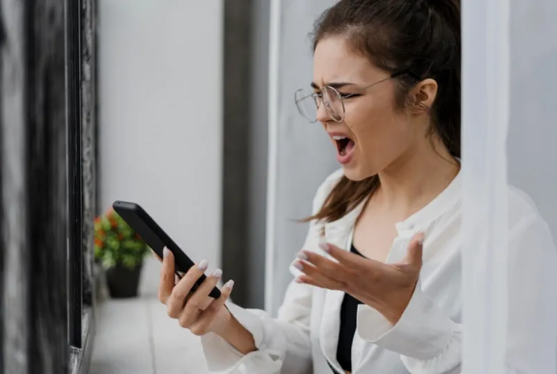 No entres en pánico y pide ayuda en caso de ser necesario / FREEPIK