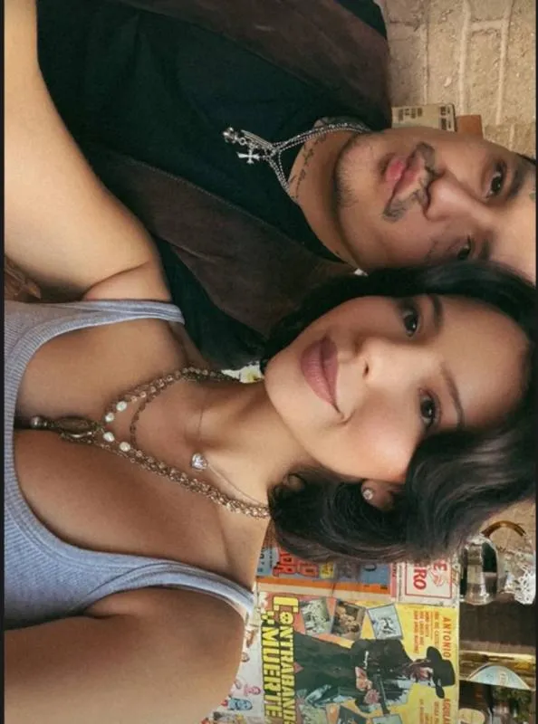 Christian Nodal y Ángela Aguilar en Instagram. / @angela_aguilar_