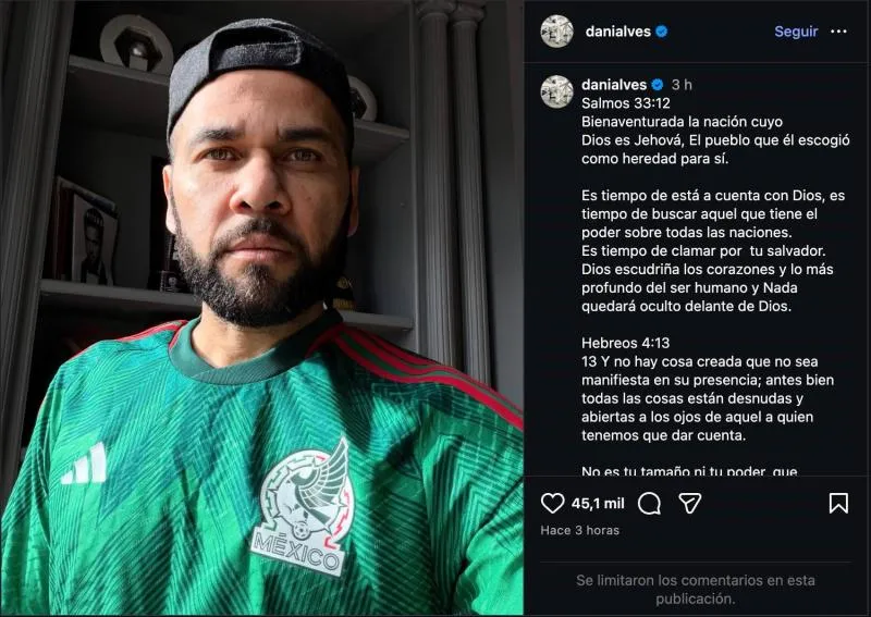 El mensaje de Alves con la playera del Tri | CAPTURA