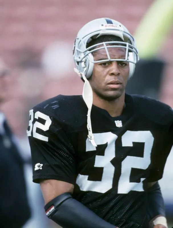 Marcus Allen | @NFLMAVERICK