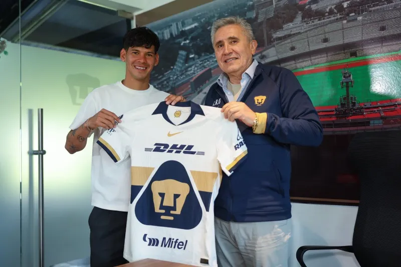 Presentaron al delantero