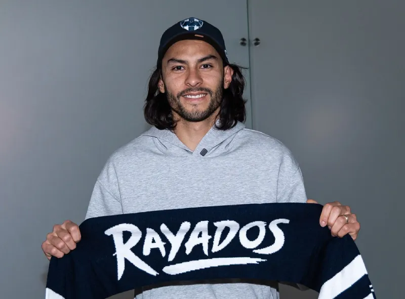 Aceves ya trabaja con el resto del grupo