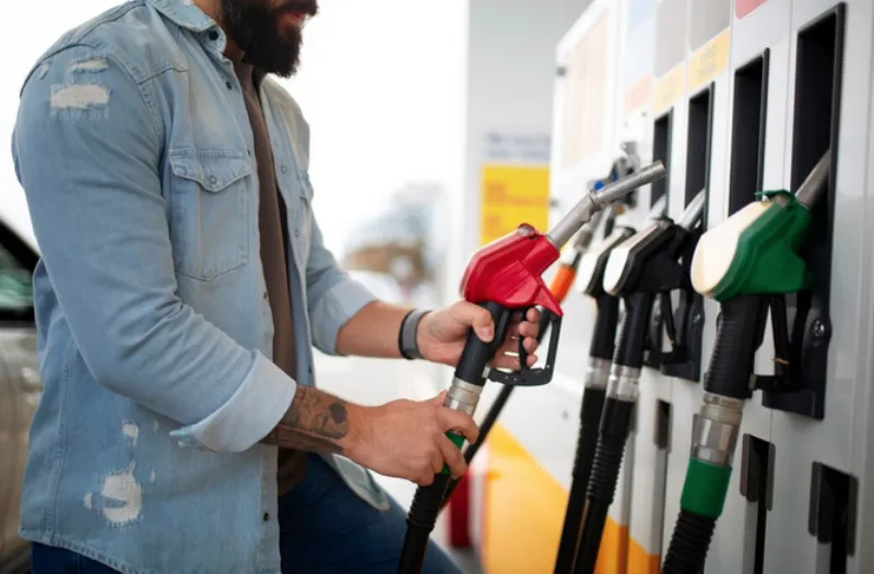 El Gobierno federal asegura que el costo de la gasolina no pasará de los 24 pesos / FREEPIK