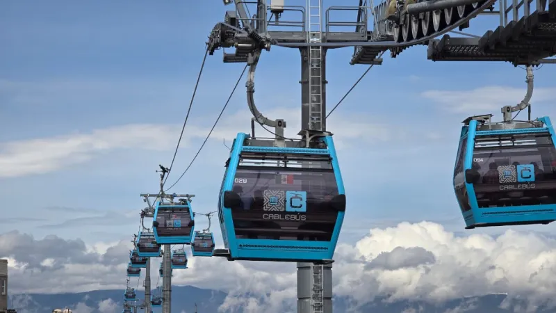 Trolebús, Tren Ligero y Cablebús analizan irse a huelga en los próximos días / FB: @MICablebusCDMX