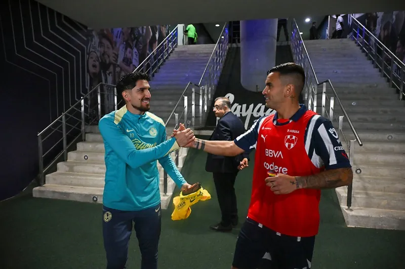 León podría juntar a Valdés y Vegas