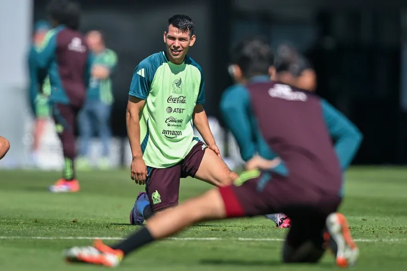 Peláez recordó los problemas de Lozano en Selección