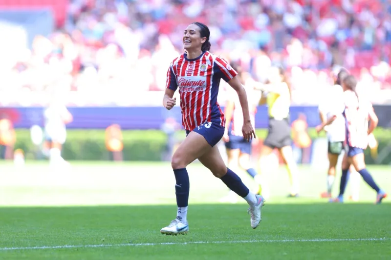 Casarez ya marcó su primer gol con Chivas en el torneo