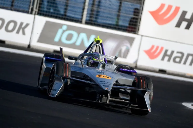 Acción desde el asfalto | IMAGO7