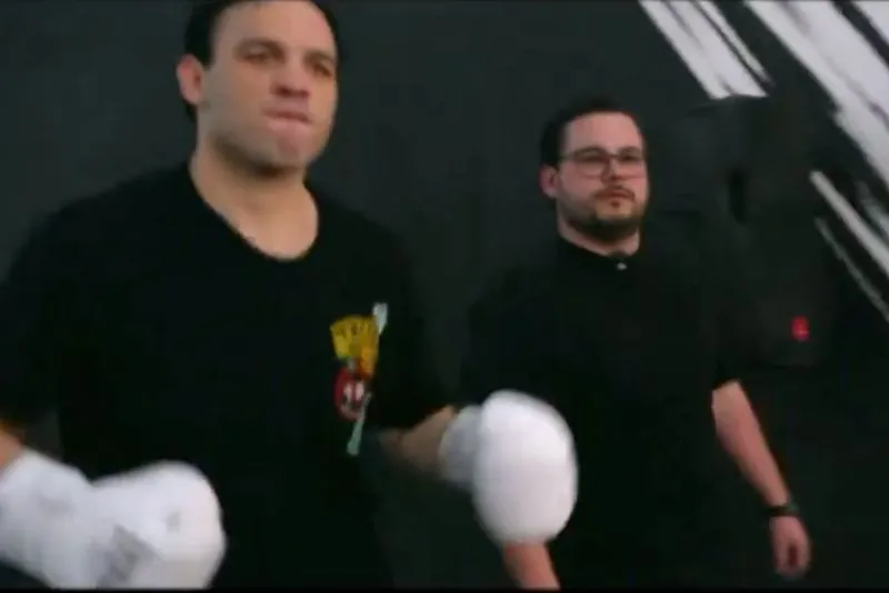 JC Chávez Jr. se entrenó con Aldo de Nigris | FOTO TOMADA DEL VIDEO