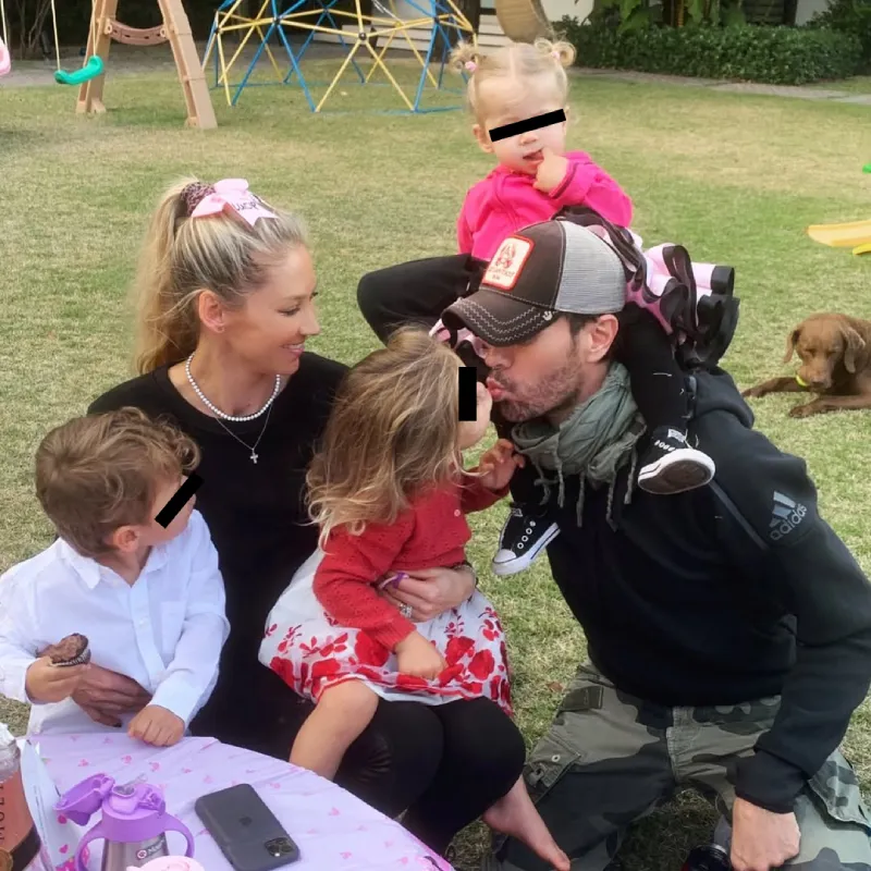 El matrimonio de los Iglesias ahora ya creció a seis integrantes / IG: @annakournikova