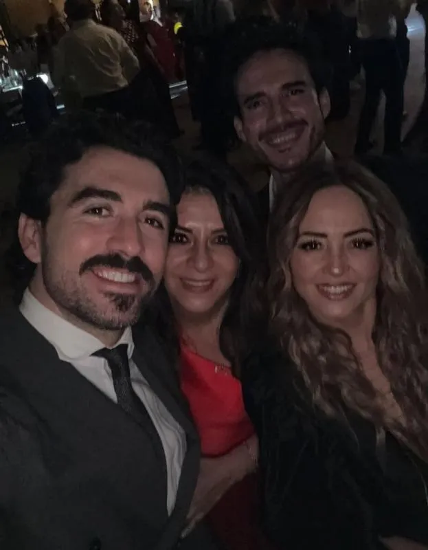 El novio es sobrino del periodista Juan José “Pepillo” Origel / FB: @andrealegarreta