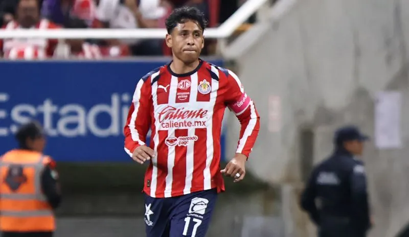 Luis Romo en partido