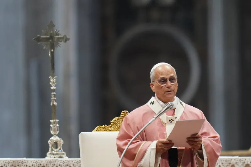 El Papa León XIV presentó su carta 'Una fidelidad que genera futuro' / AP