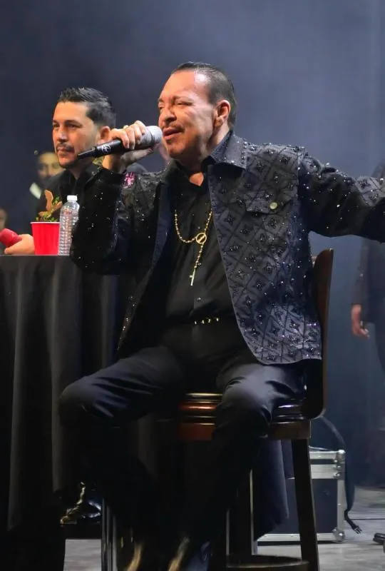 Su despedida será en el Auditorio Nacional / FB: @Juliopreciadooficial