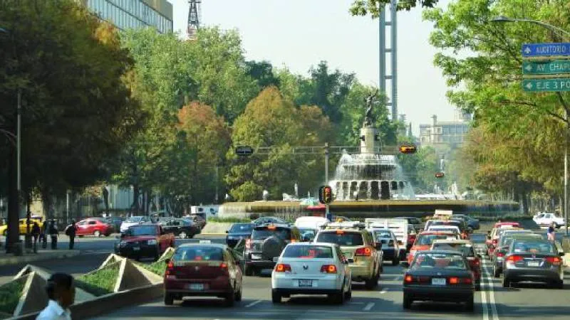 El programa Hoy No Circula se aplica este viernes 2 de enero de 2026 en la CDMX y el Estado de México para reducir emisiones contaminantes./ Pixabay