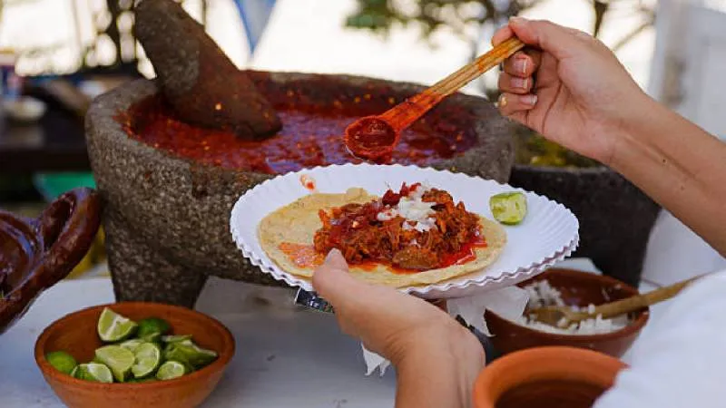 Los tacos de guisado destacan como una alternativa nutritiva dentro de la comida callejera cuando no se fríen./ Pixabay