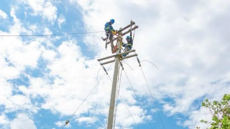 Guerrero y Oaxaca fueron los estados más afectados por el huracán Erick en junio de 2025./ CFE