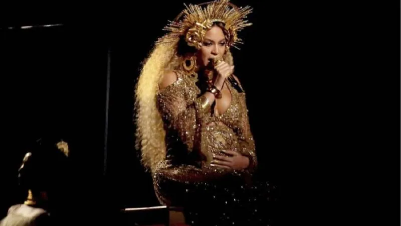 Forbes destacó el crecimiento financiero de Beyoncé más allá de la industria musical./ AP