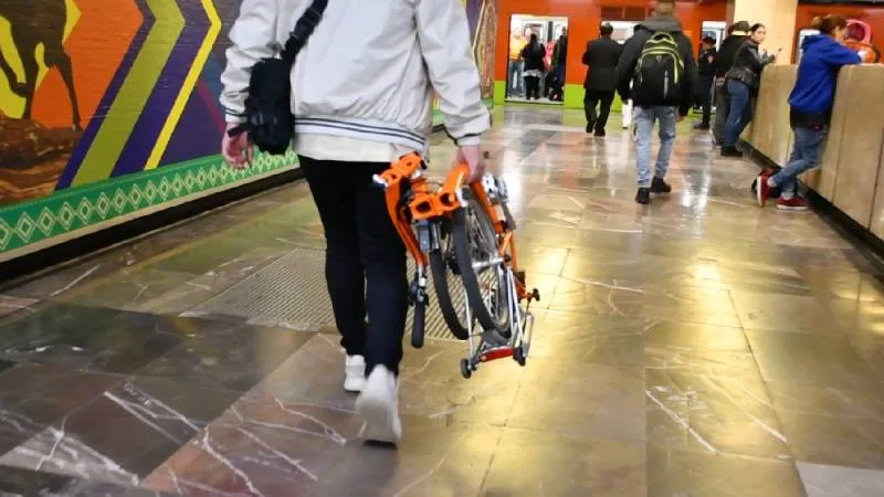 El Trolebús mantuvo operación nocturna en algunas líneas como parte del operativo especial de transporte en la CDMX./ Metro CDMX