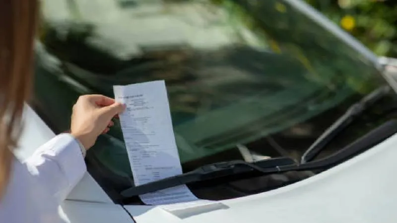 Invadir carriles exclusivos como Metrobús o ciclovías seguirá siendo una de las infracciones más costosas en la CDMX./ Pixabay