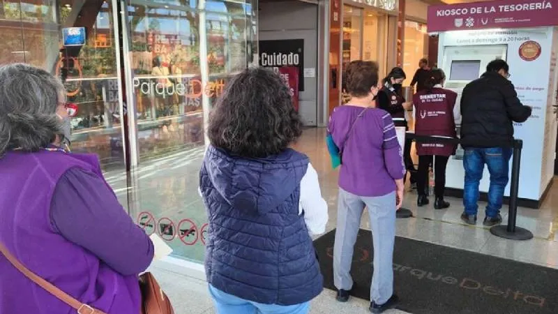 Adultos mayores, personas con discapacidad y pensionados forman parte de los sectores que pueden acceder al beneficio./ Pixabay