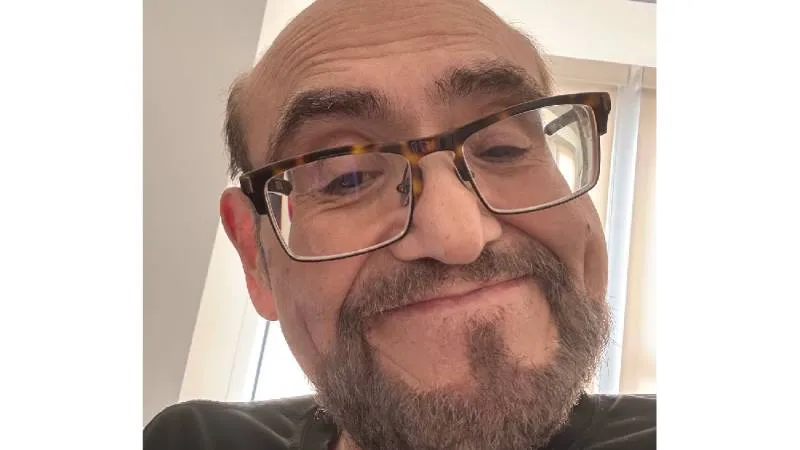 El intérprete de Don Barriga y Ñoño desmintió rumores que circularon en redes sociales sobre su persona./@varedg