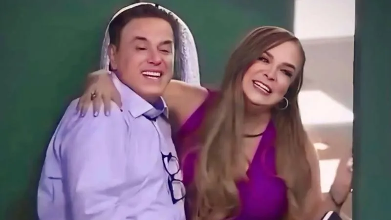 Mario Bezares entregó el premio completo de La Casa de los Famosos México a su esposa Brenda. /IG: @mbezares y @bbezares