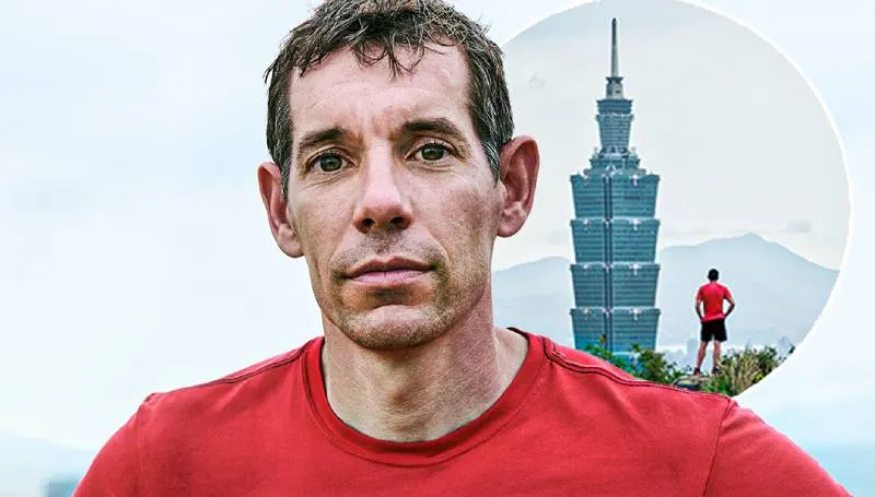 El escalador estadounidense Alex Honnold, conocido por sus ascensos en modalidad “free solo”, protagoniza el evento en vivo. / Netflix