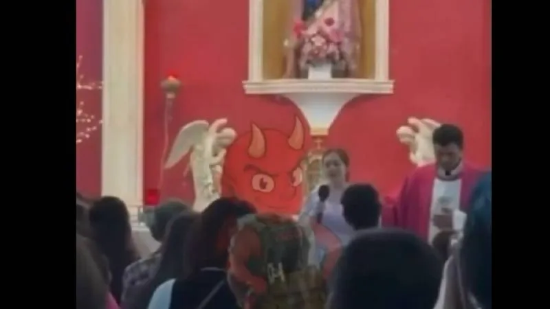 La influencer Nicole Pardo Molina, conocida como La Nicholette, reapareció en una iglesia de Culiacán tras haber sido localizada con vida./ X:@JJDiazMachuca