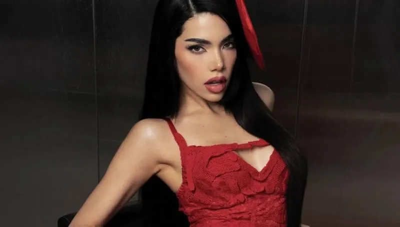 El Palacio de los Deportes será el escenario del nuevo proyecto de Kenia Os. / IG: @keniaos