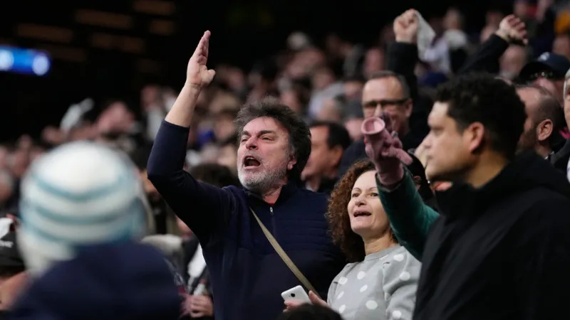 Real Madrid vuelve a la senda del triunfo | AP