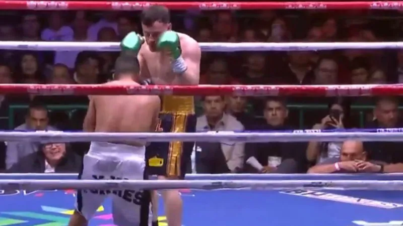 Omar Chávez también ganó su combate | CAPTURA DE PANTALLA