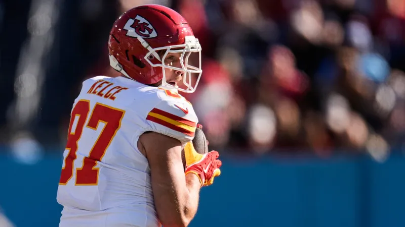 Travis Kelce podría estar en el final de su carrera | AP