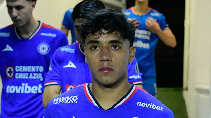 Amaury Morales podría salir de Cruz Azul | IMAGO7