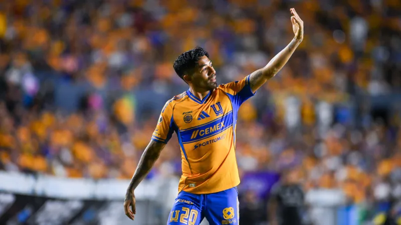 Aquino no quería salir de Tigres | IMAGO7