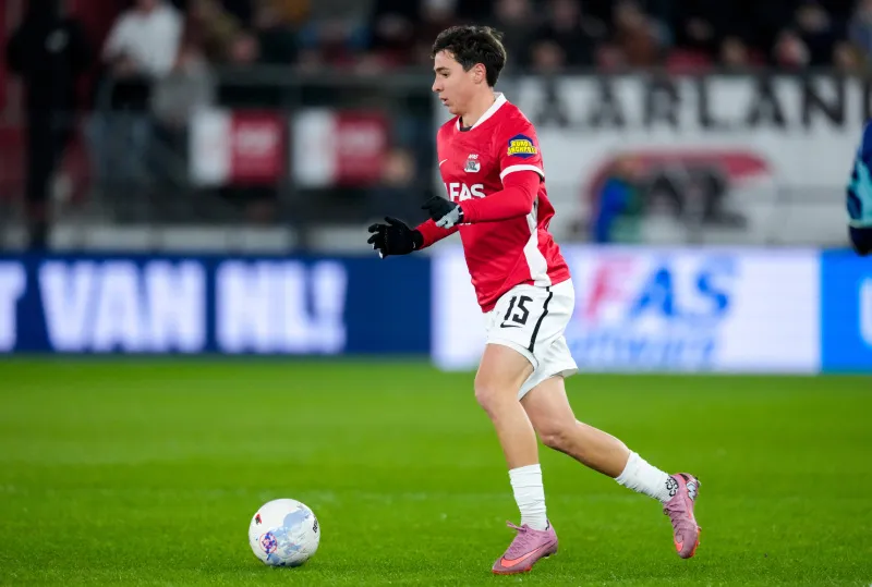 Mateo Chávez es titular con AZ Alkmaar | Grosby Group