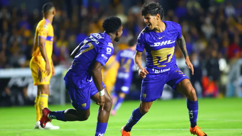 Pumas vence a Tigres en el Volcán | IMAGO7