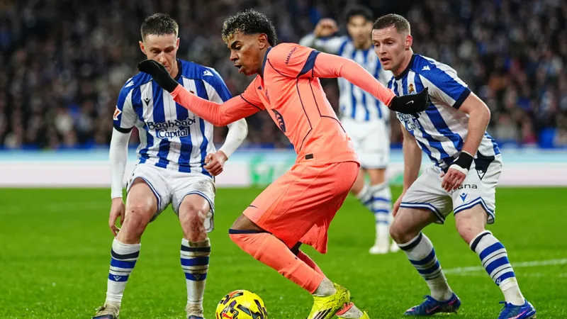 Barcelona sigue como líder | AP