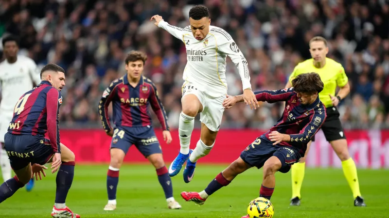 Jugadores del Real Madrid abucheados | AP