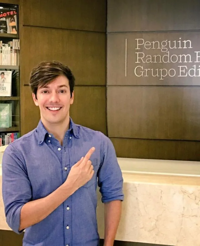 El actor salió a desmentir su muerte y aclaró los hechos / FB: @rogergonzalez