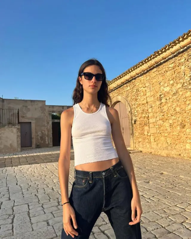 Loli Bahía es una modelo de talla internacional / IG: @lolibahiaa