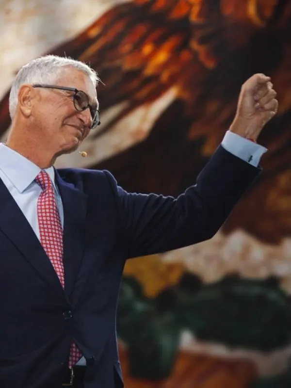 El dueño de Elecktra debe 51 mil millones de pesos al SAT / X: @RicardoBSalinas