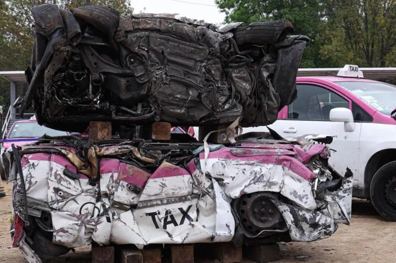 Los conductores podrán cambiar sus unidades por autos eléctricos / FB: @ClaraBrugadaM