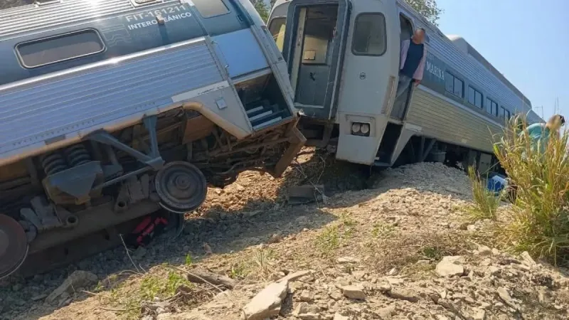 El descarrilamiento del Tren Interoceánico en Oaxaca dejó 14 muertos / Especial