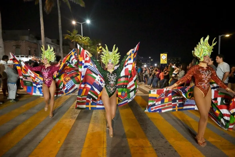 La fiesta no podría estar completa sin la presencia del Carnaval / FB: @CarnavalDeVeracruz2026